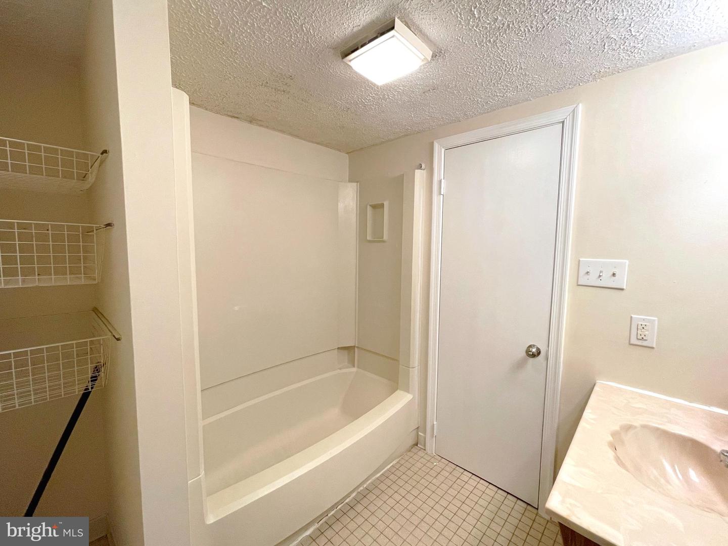 45743 Dee Ct Property Photo 24
