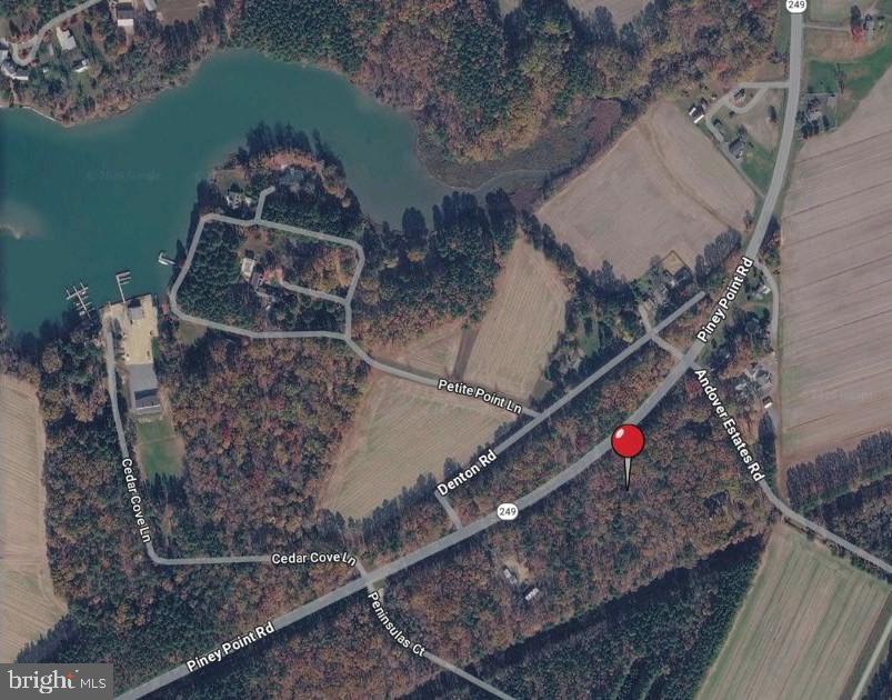 18832 Piney Point Rd Property Photo 5