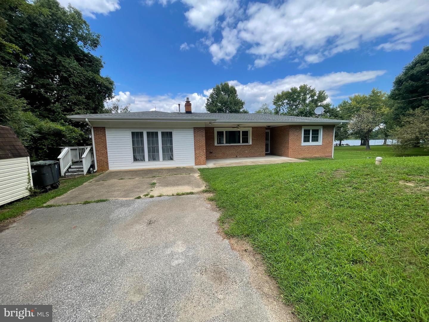 36026 Bay Dr Property Photo 1