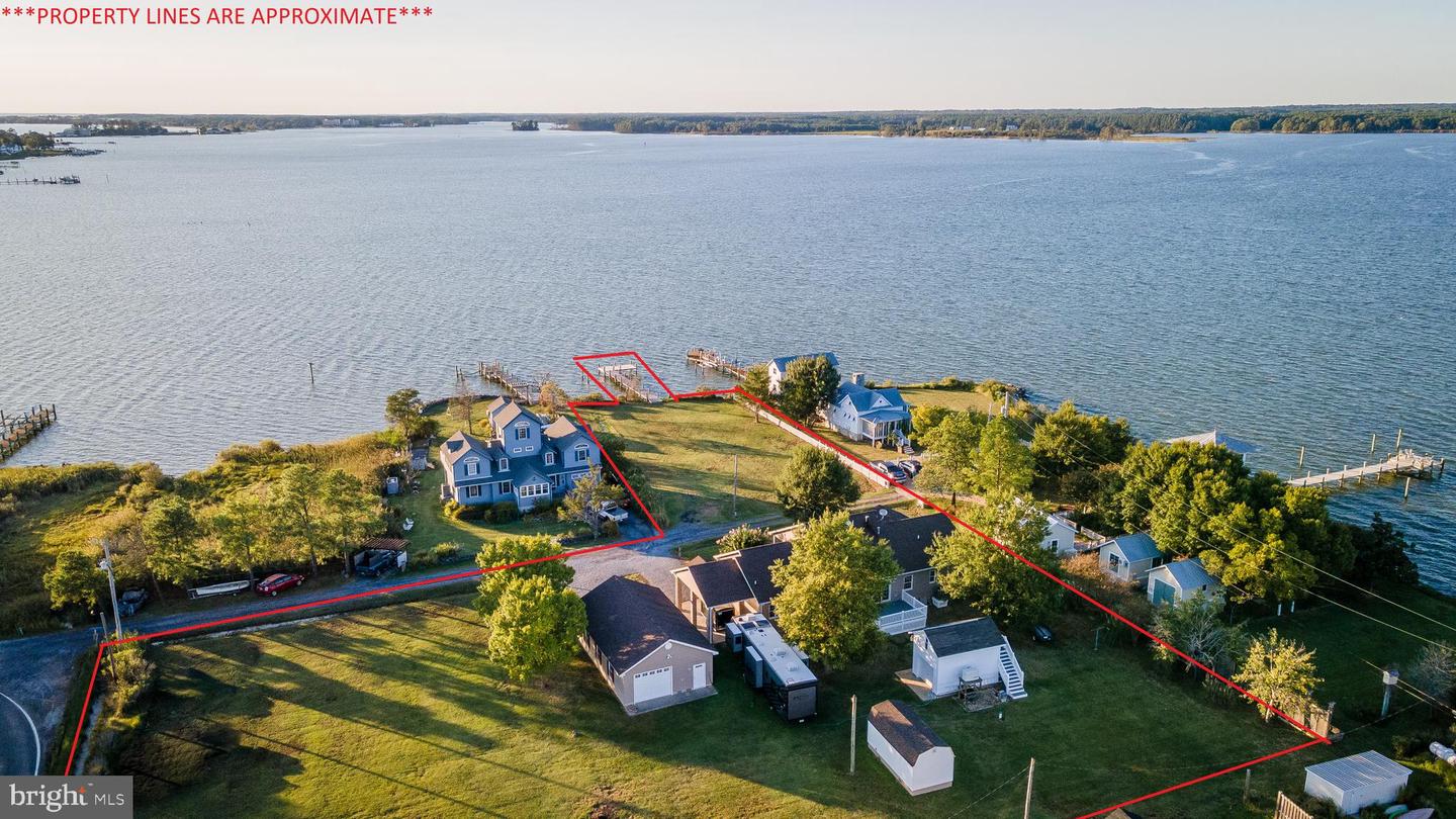 16460 Sayre Point Ln Property Photo 1