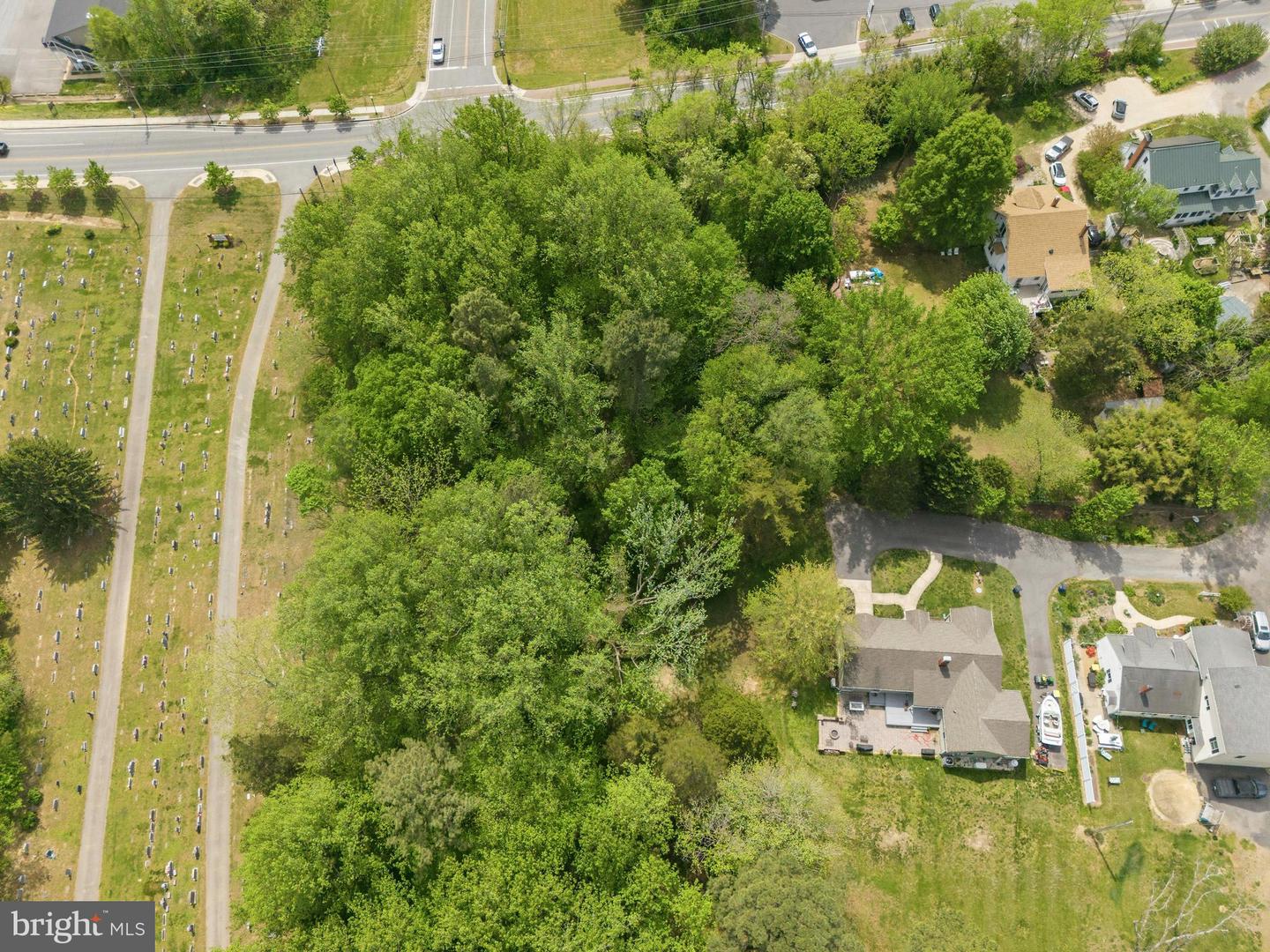 41708 Fenwick St Property Photo 3