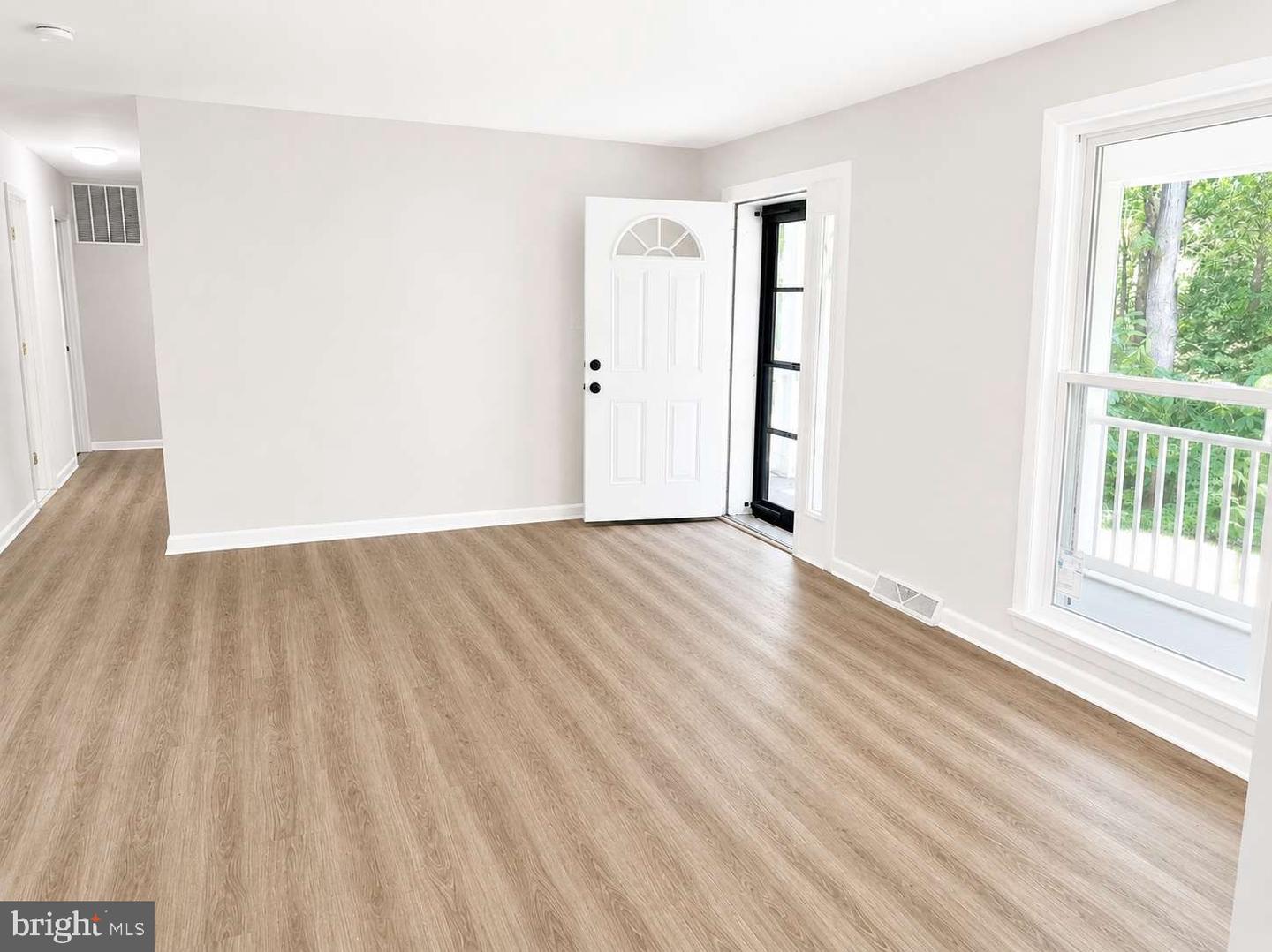 37681 Asher Rd Property Photo 2