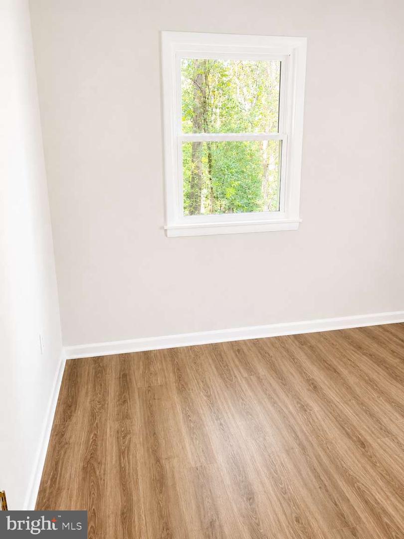 37681 Asher Rd Property Photo 11
