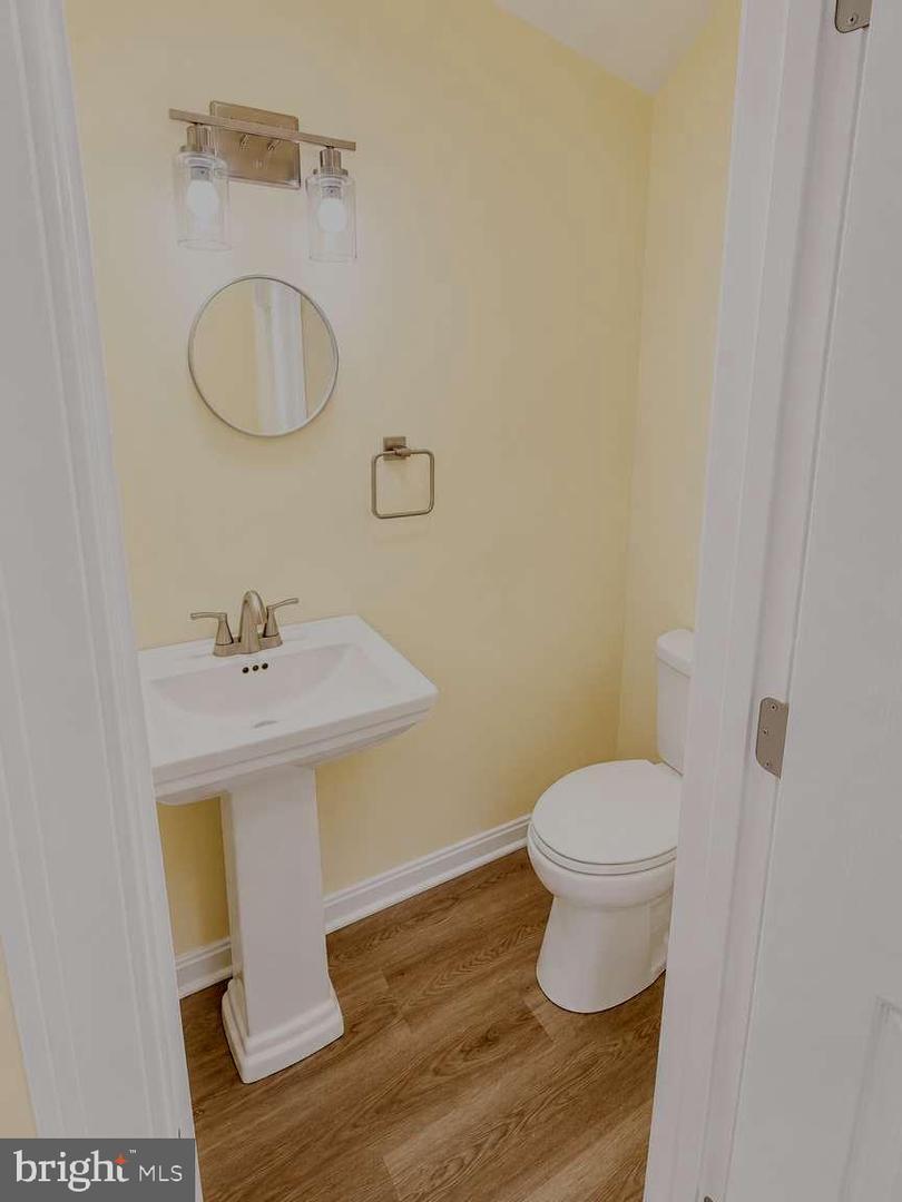 25263 Sotterley Rd Property Photo 13