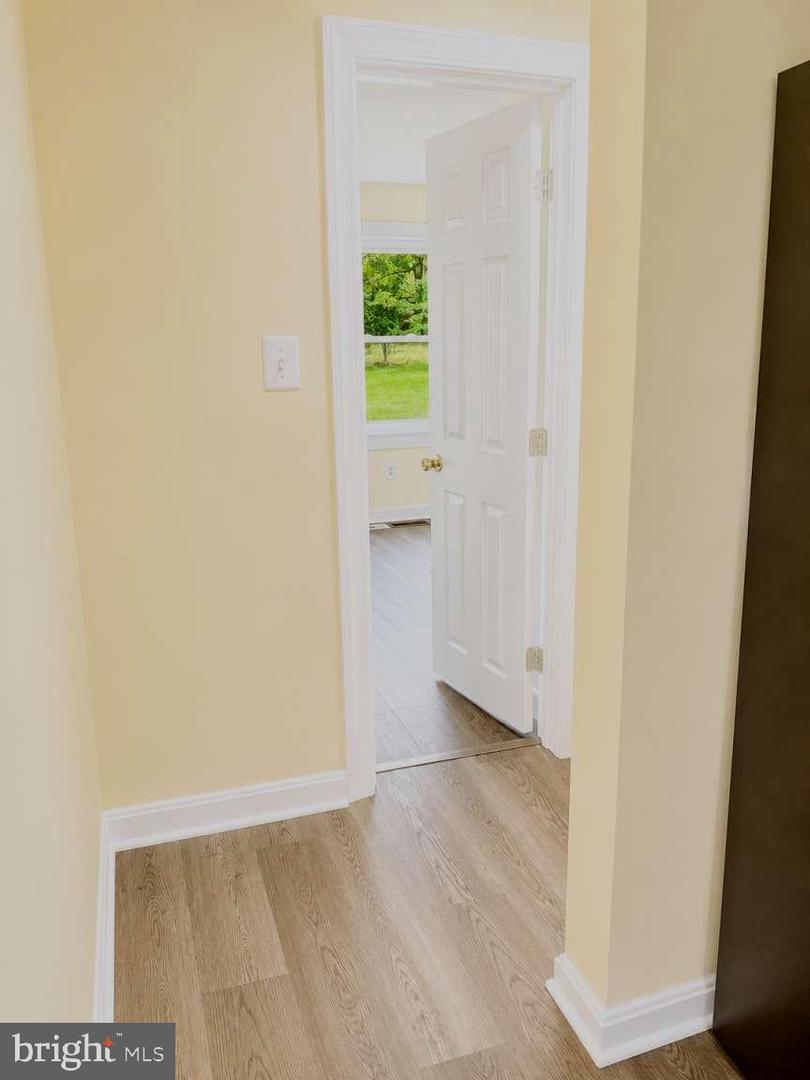 25263 Sotterley Rd Property Photo 14