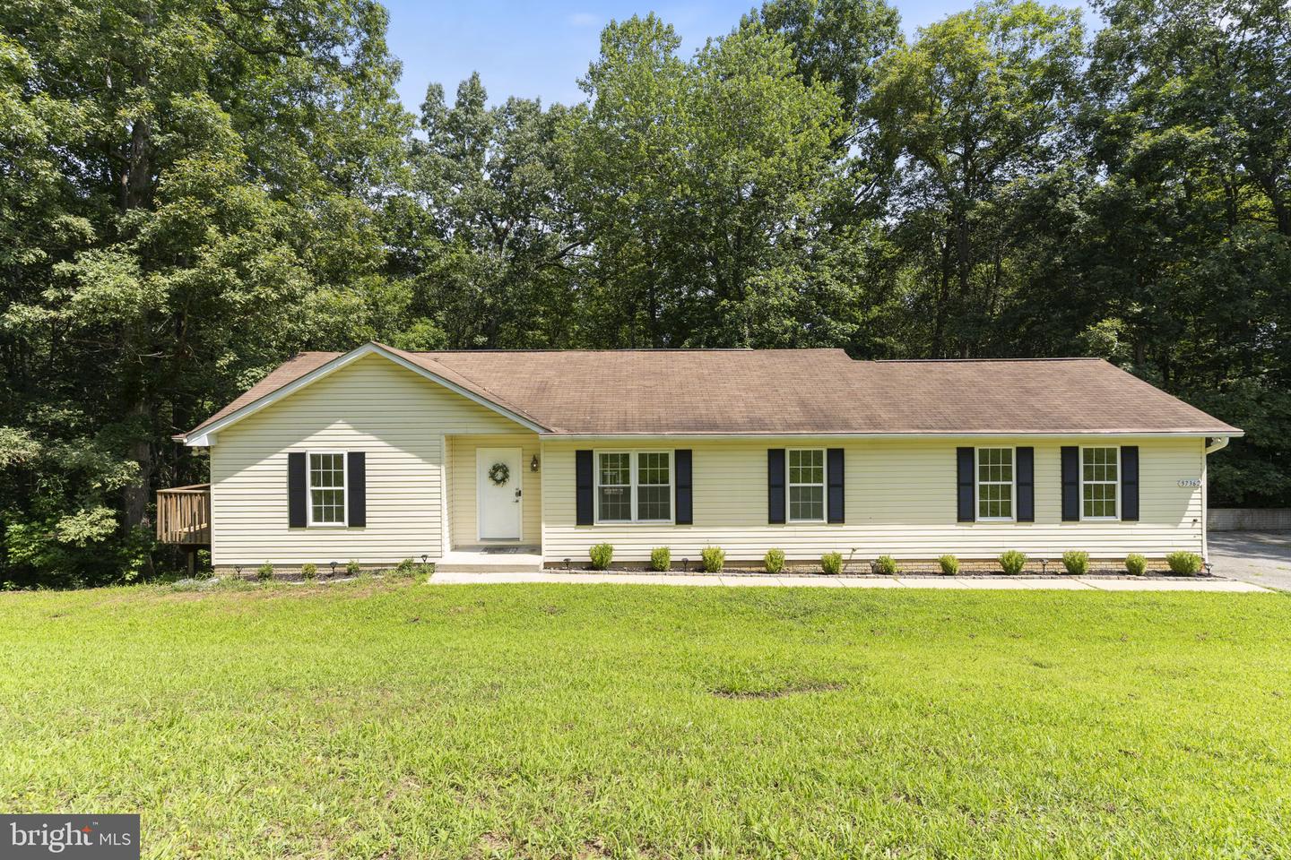 37362 E Spicer Dr Property Photo 2
