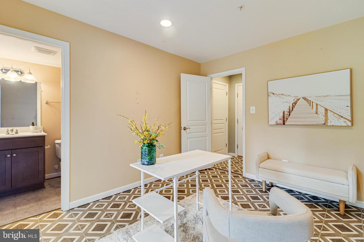 23116 Foxglove Way Property Photo 6