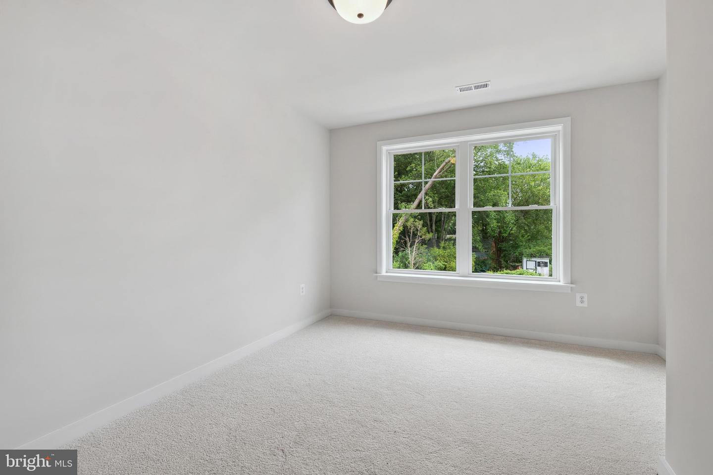 22234 Norris Woods Street Property Photo 15