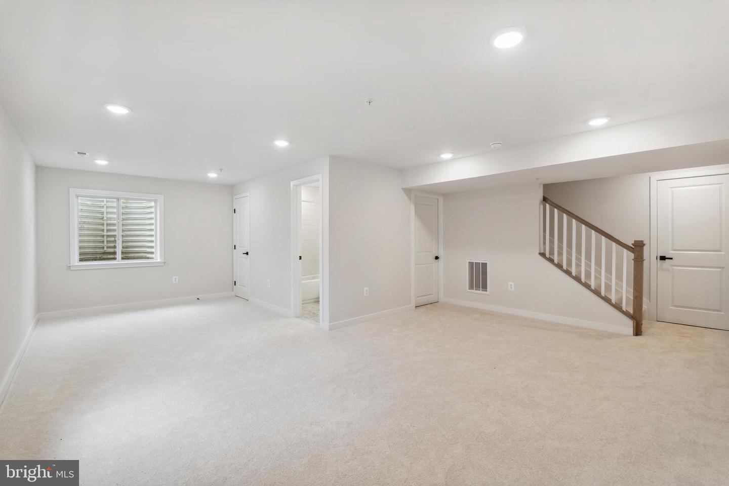 22234 Norris Woods Street Property Photo 16