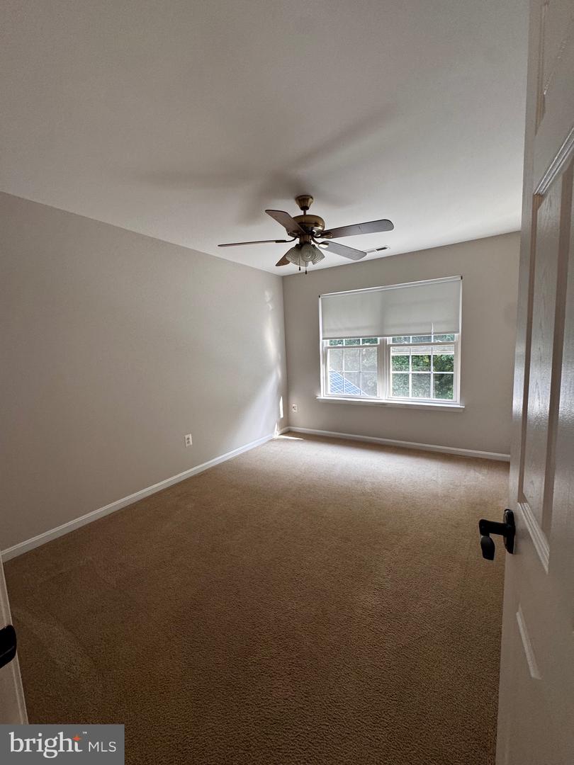 23063 Pembrook Dr Property Photo 28