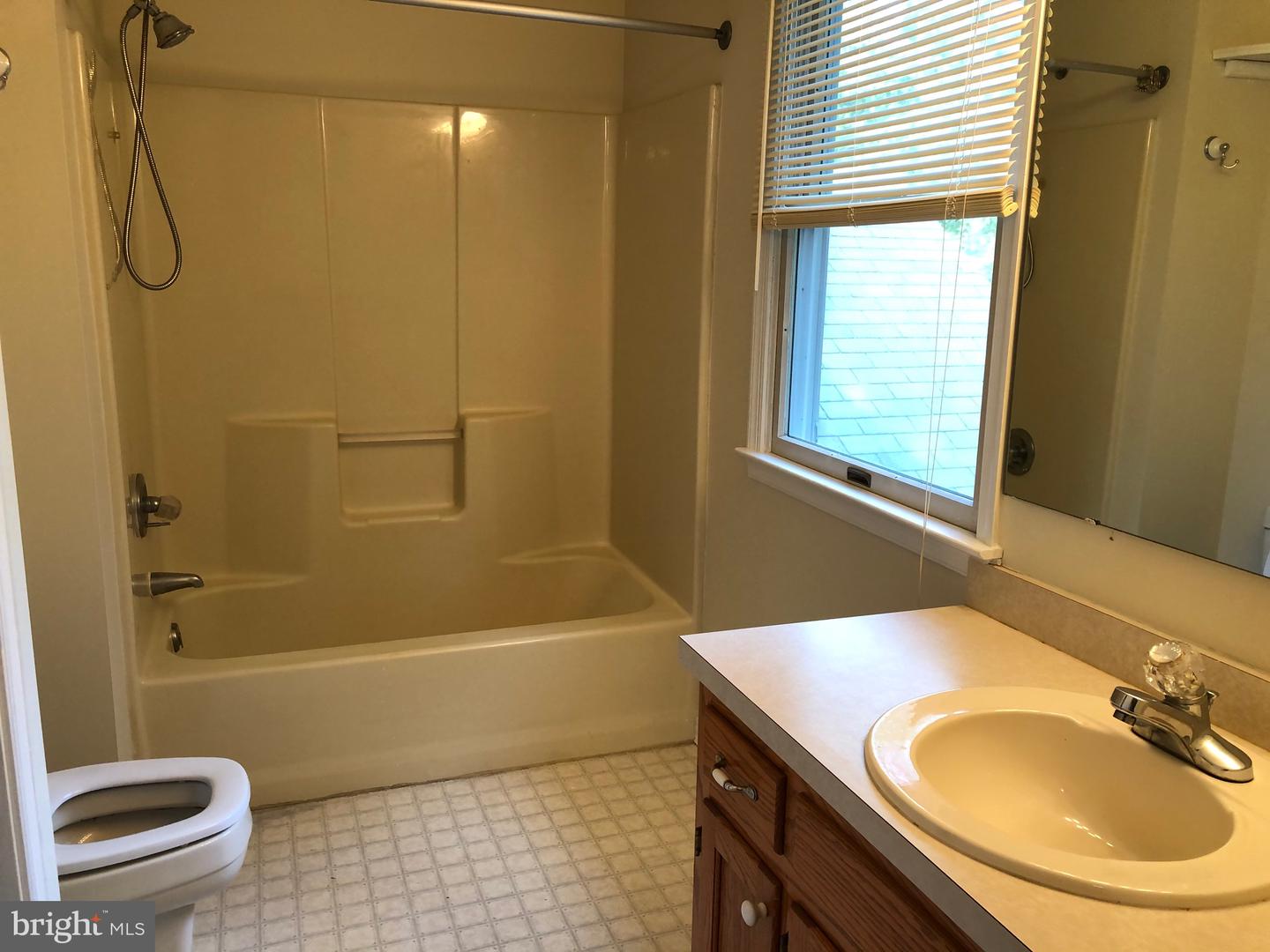 21113 Arbor Ct Property Photo 10