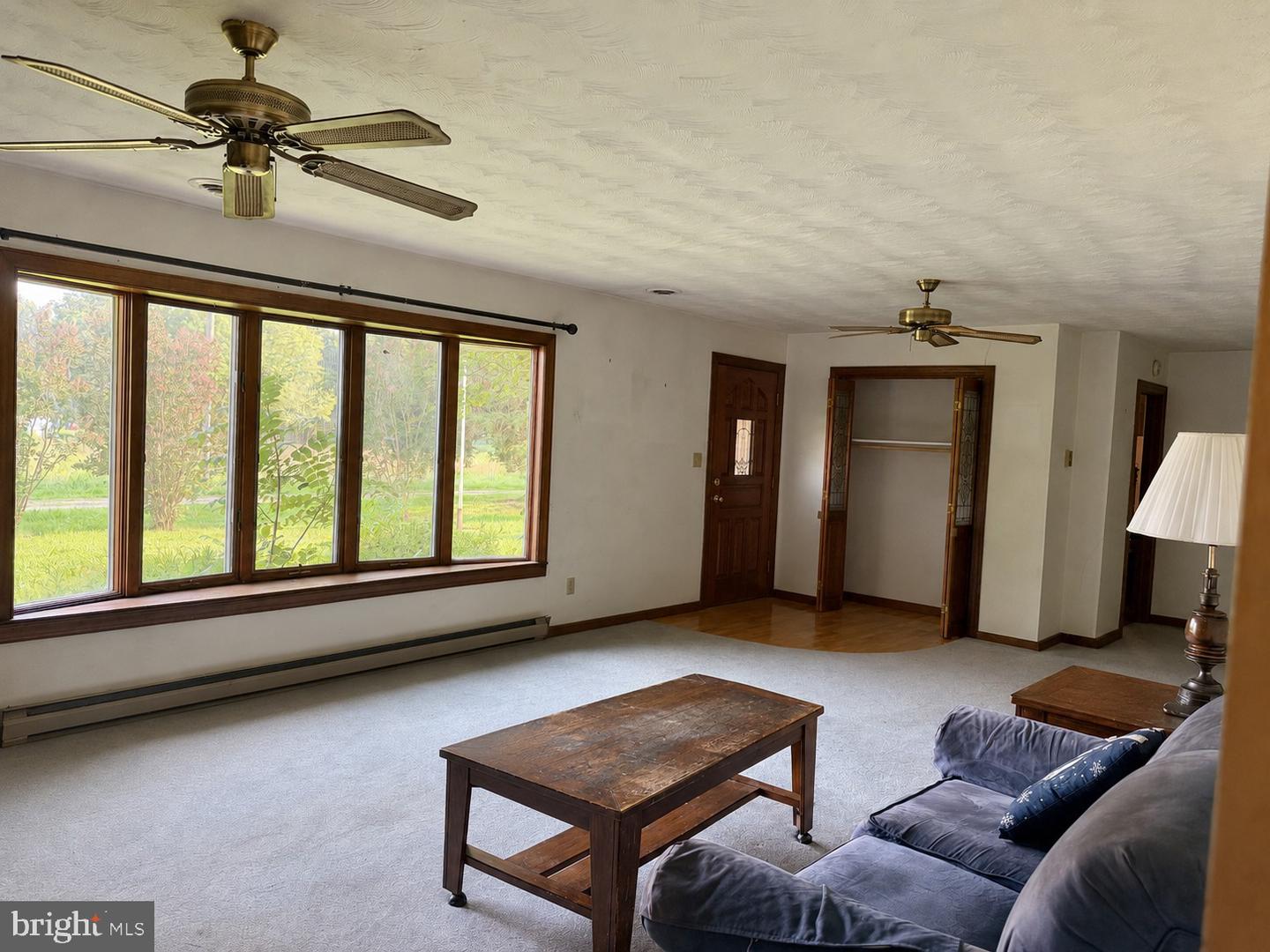 13589 Point Lookout Rd Property Photo 6