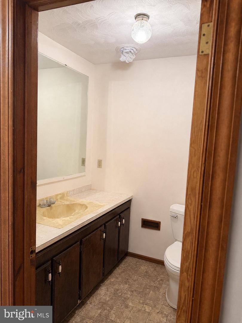 13589 Point Lookout Rd Property Photo 16