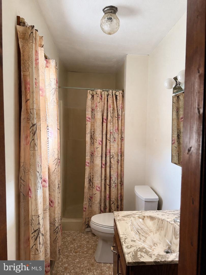 13589 Point Lookout Rd Property Photo 17