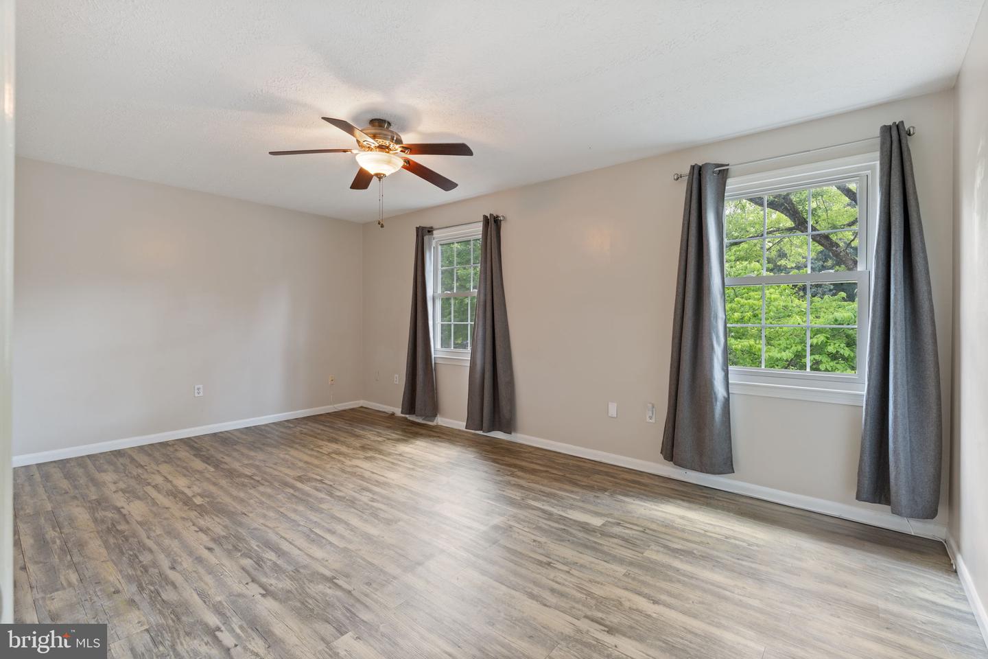 30020 Tomahawk Ct Property Photo 16