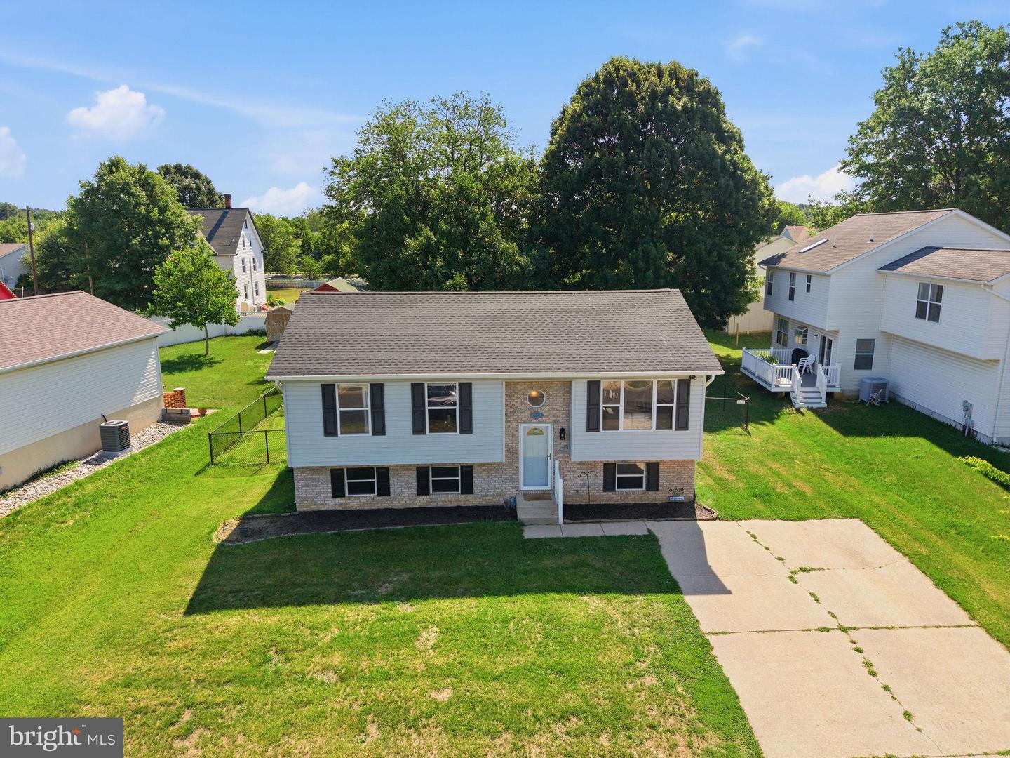 22060 Caravel Ct Property Photo 1