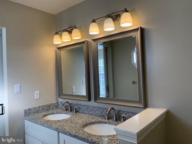 48005 Mayflower Dr Property Photo 20