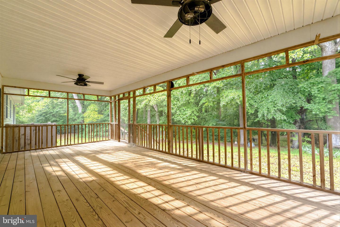 17347 Whitaker Ct Property Photo 4