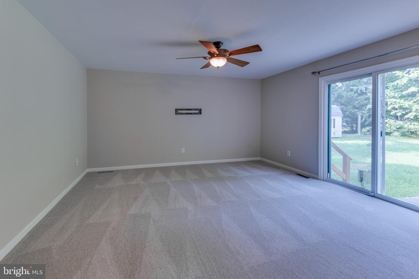 44294 Plantation Ct Property Photo 3