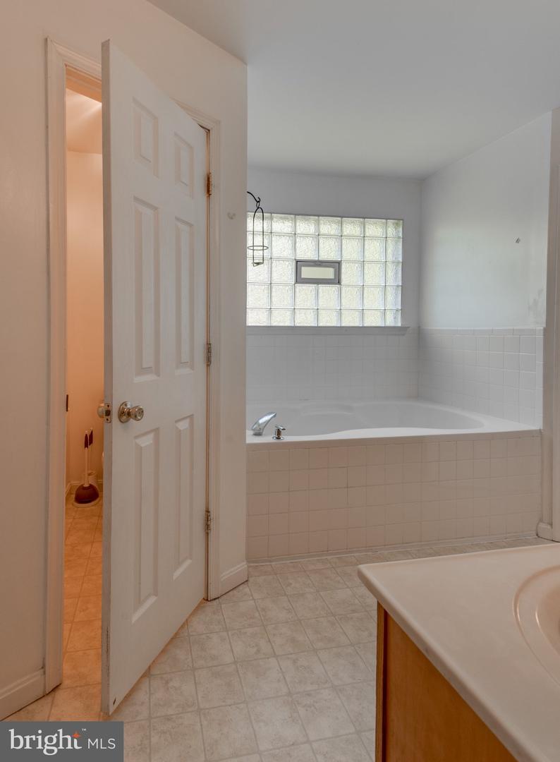 44294 Plantation Ct Property Photo 22