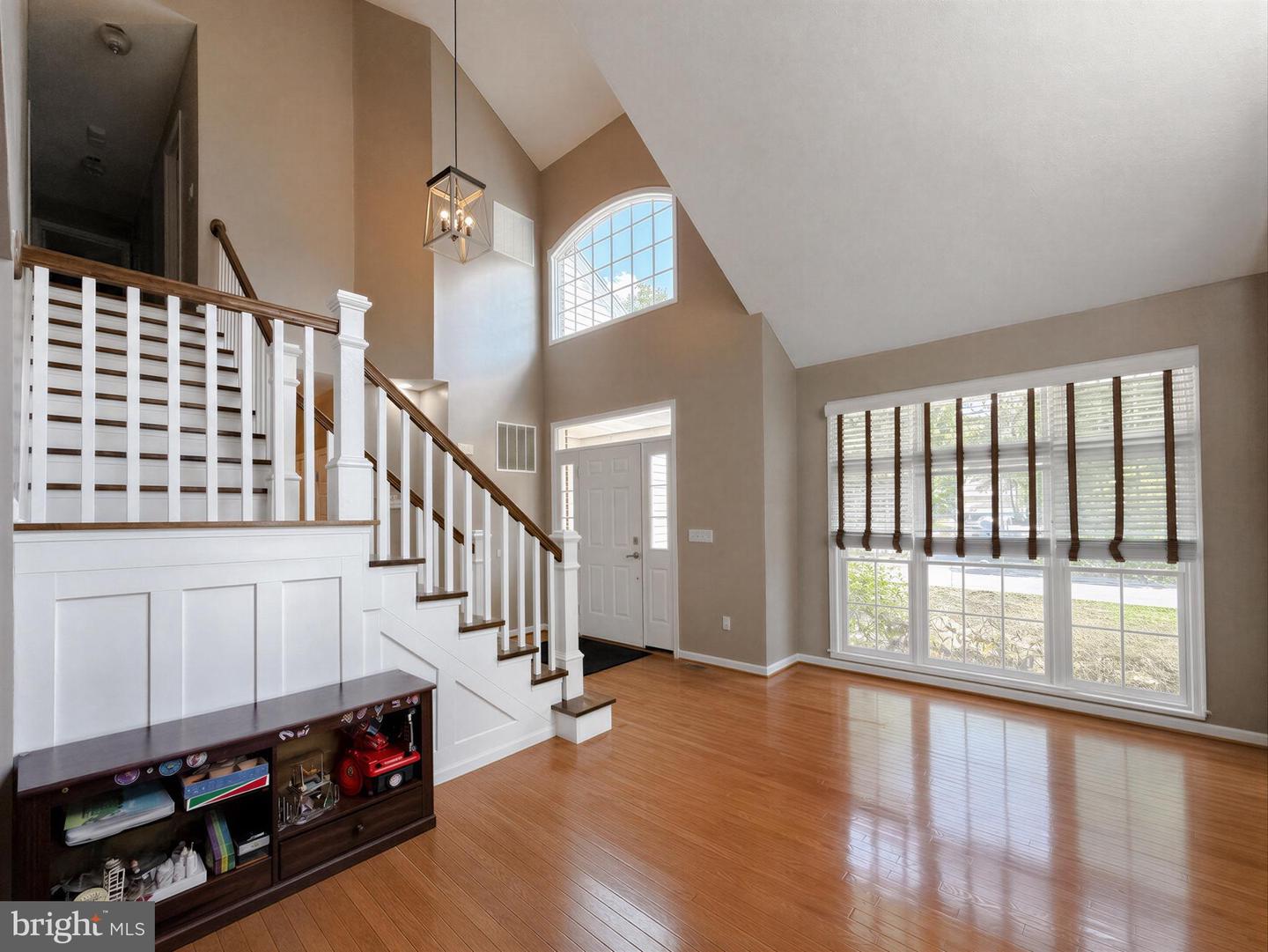 23118 Silverberry Way Property Photo 7