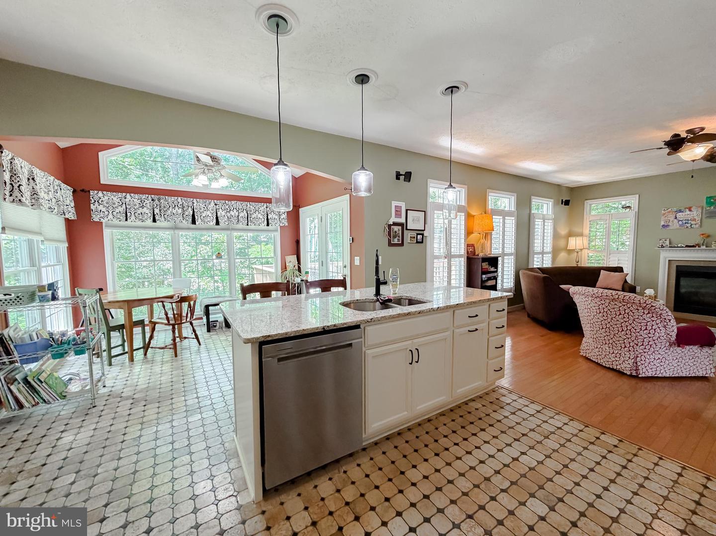 23118 Silverberry Way Property Photo 11