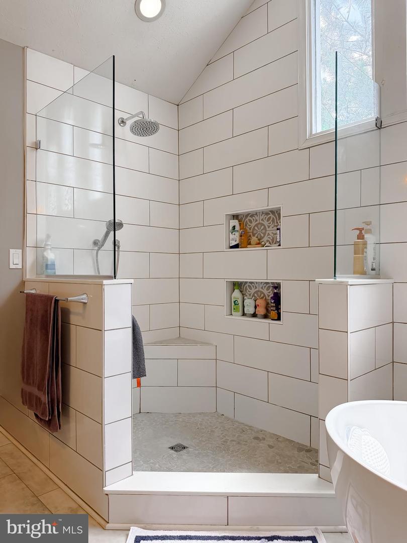 23118 Silverberry Way Property Photo 30