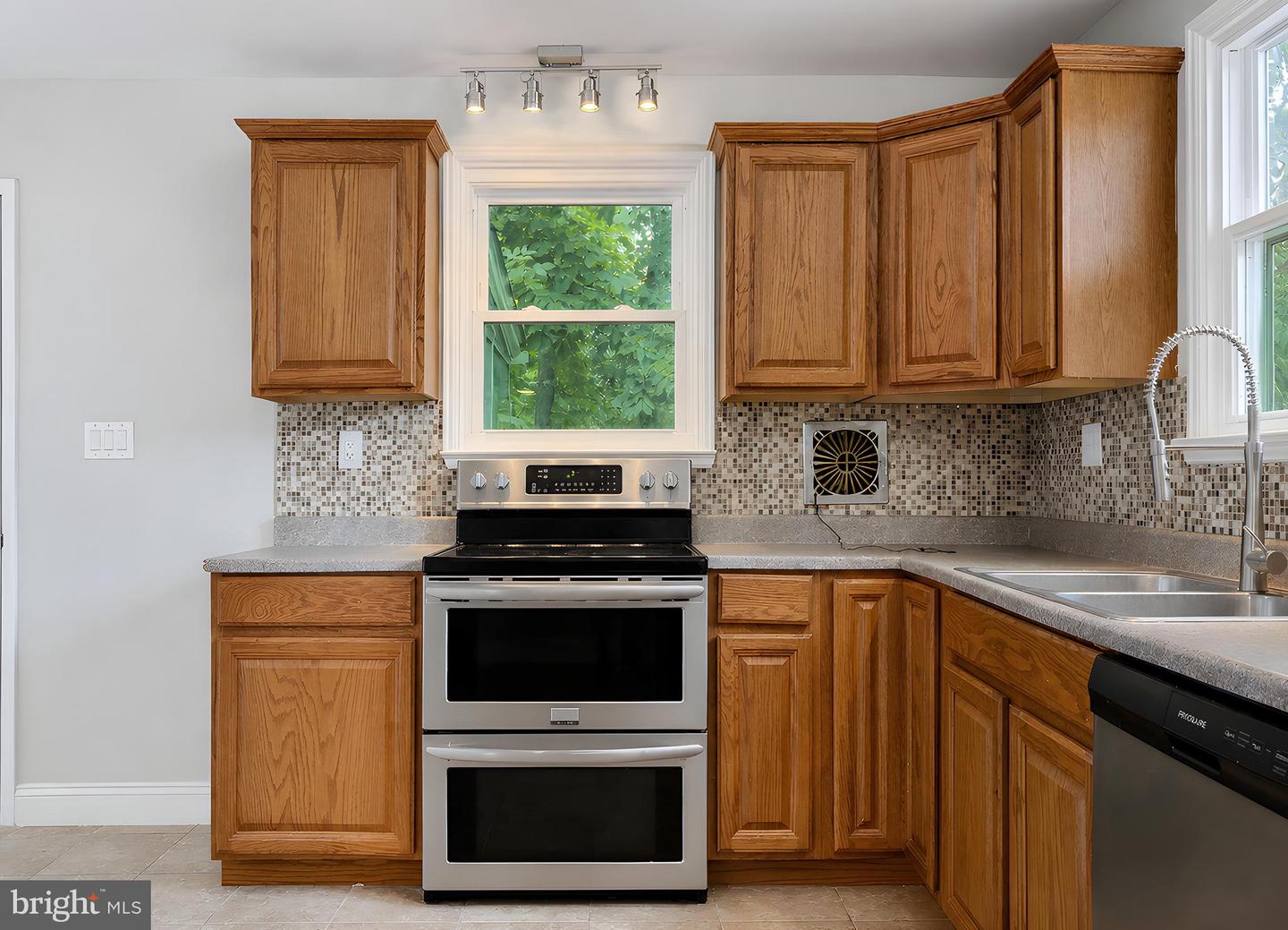 17248 Gum Landing Rd Property Photo 13
