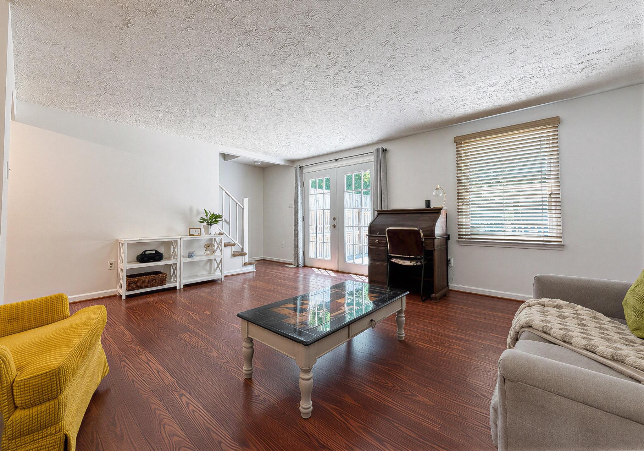 20811 Harlequin Ln Property Photo 10