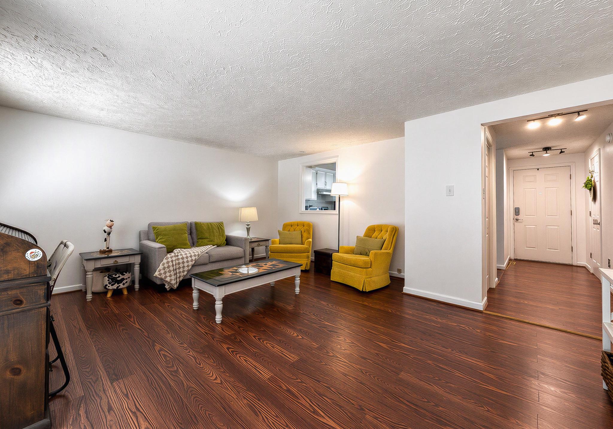 20811 Harlequin Ln Property Photo 14