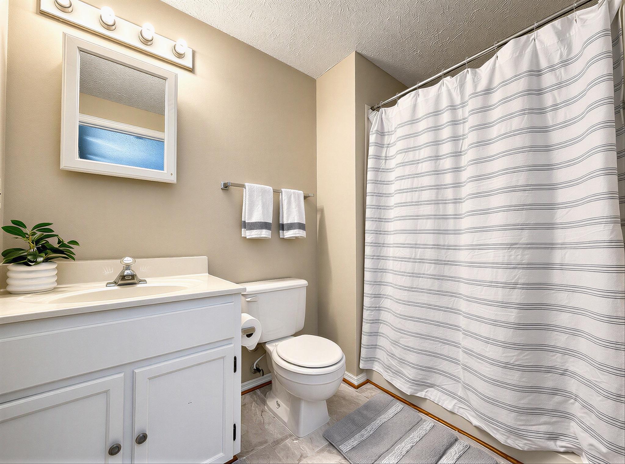 20811 Harlequin Ln Property Photo 18