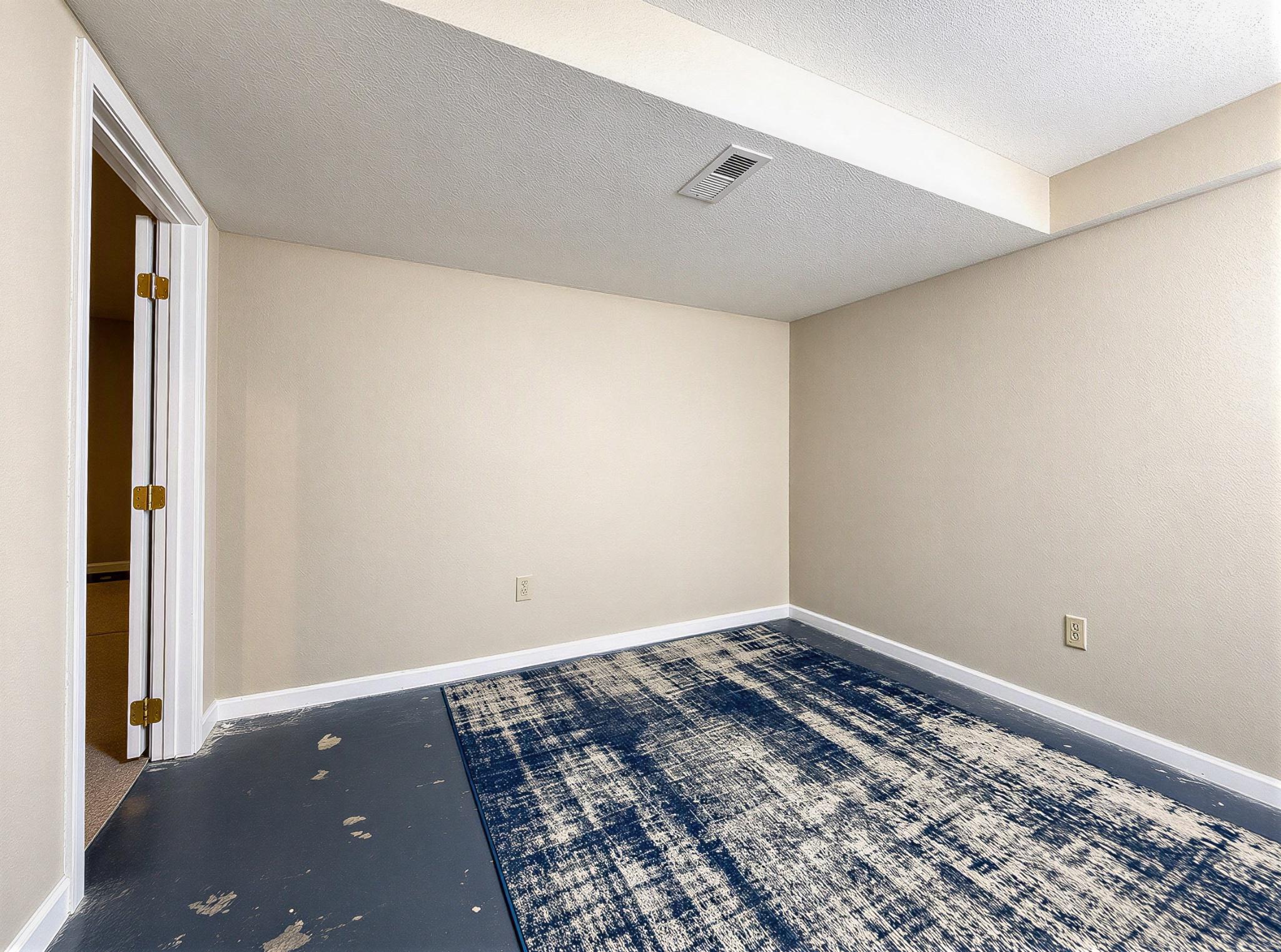 20811 Harlequin Ln Property Photo 33