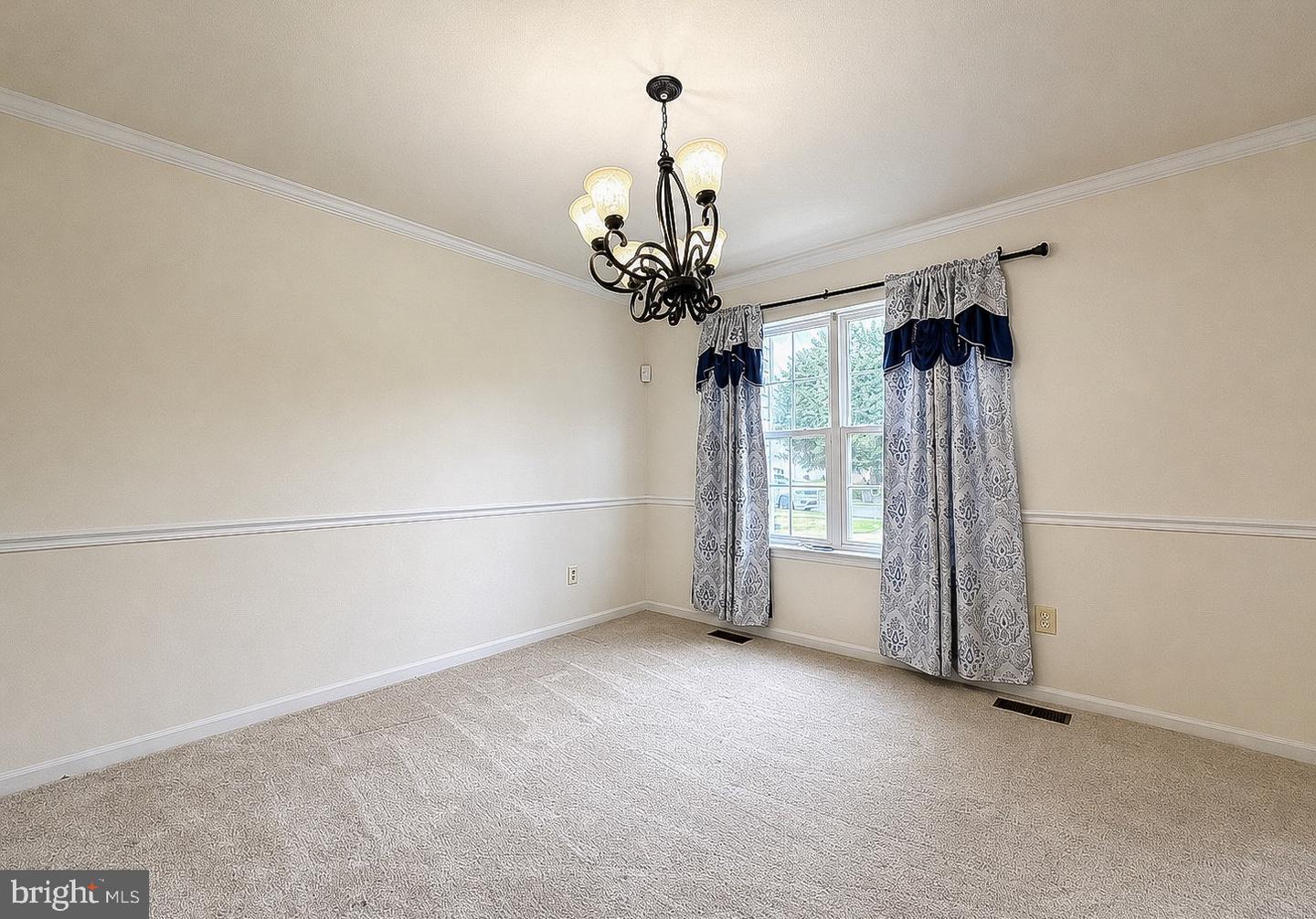 20912 Olympia Ct Property Photo 18