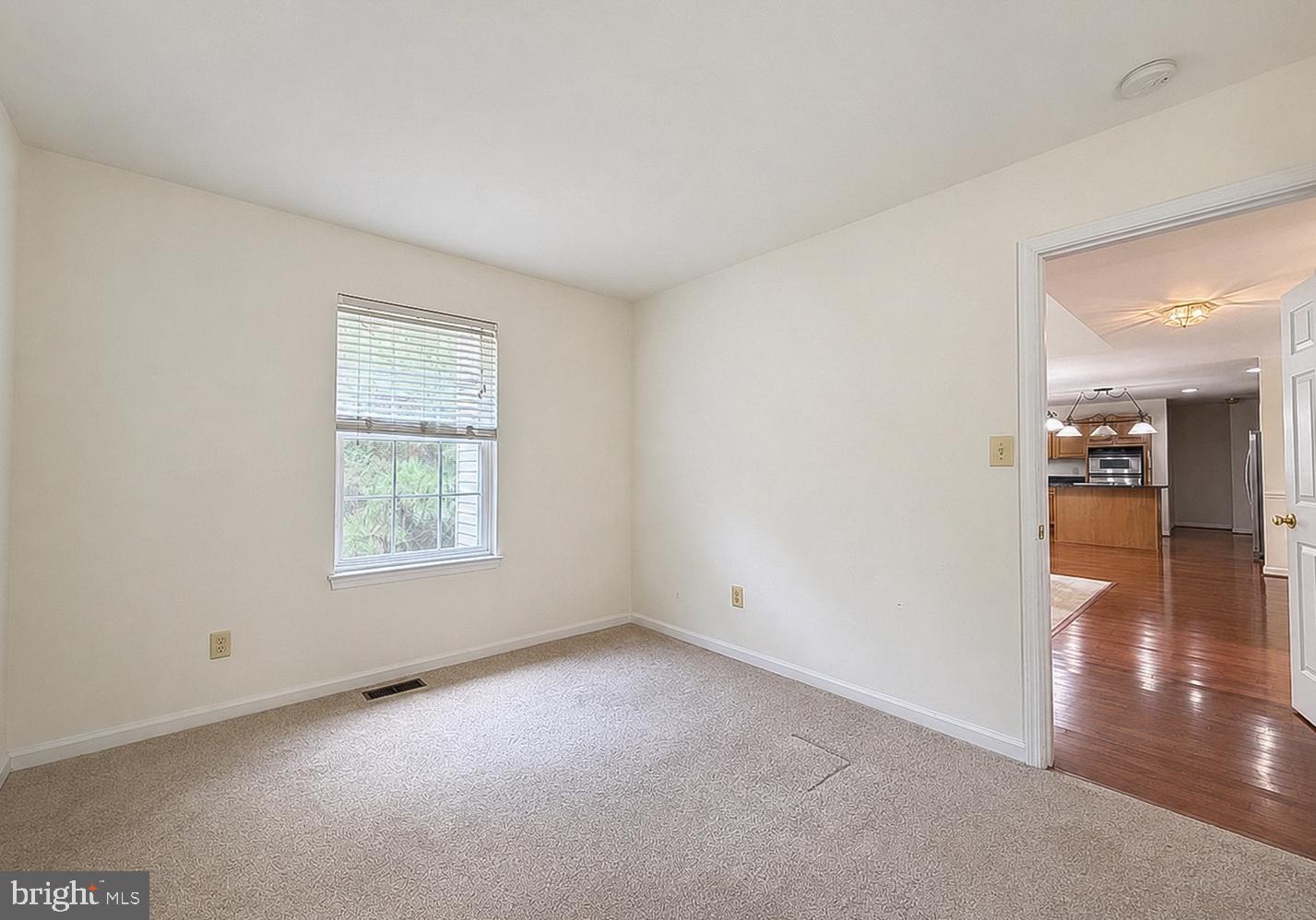20912 Olympia Ct Property Photo 24