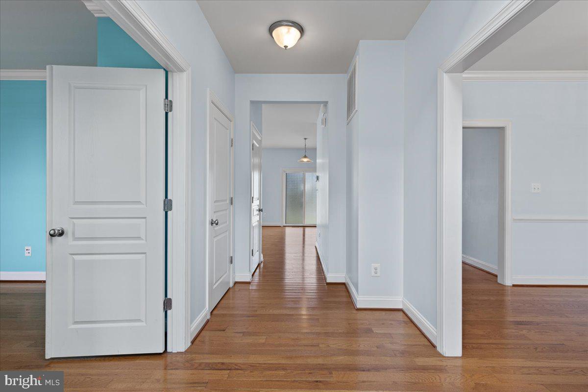 23650 Coventry Dr Property Photo 5