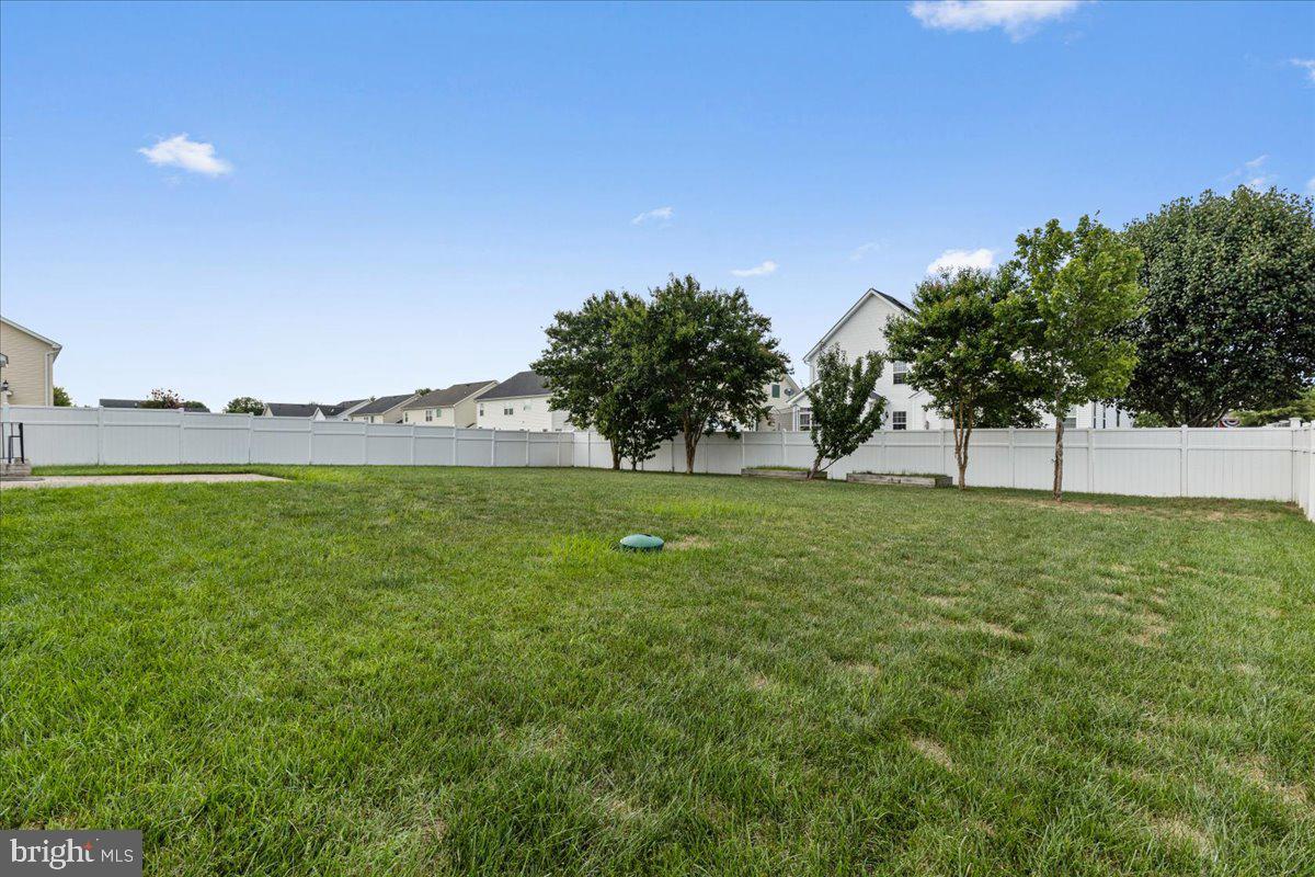 23650 Coventry Dr Property Photo 35
