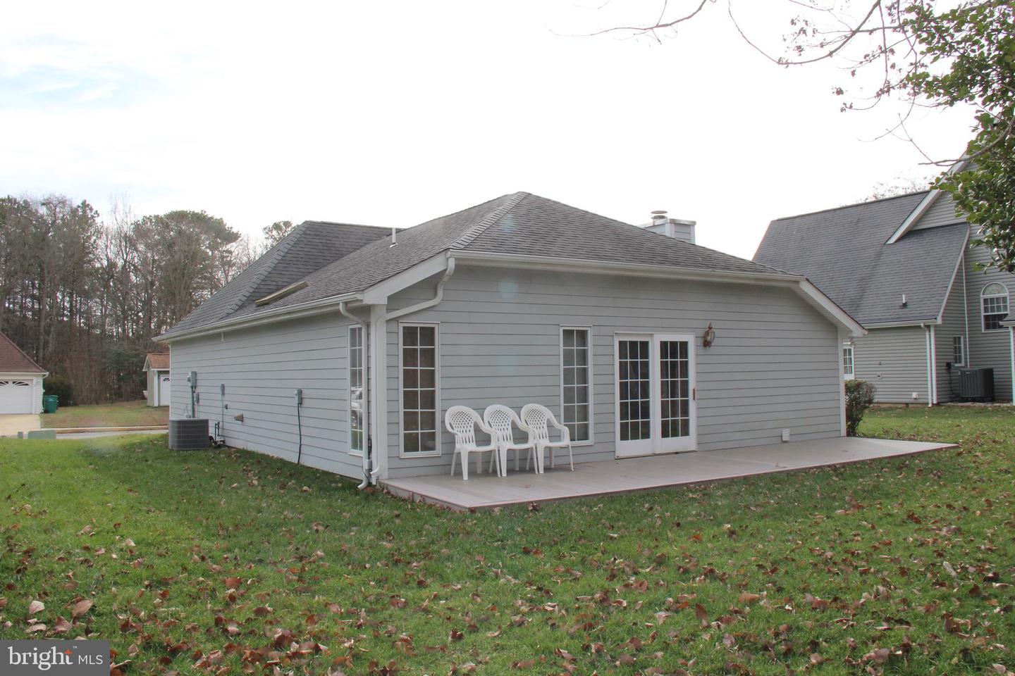 48070 Mayflower Dr Property Photo 7