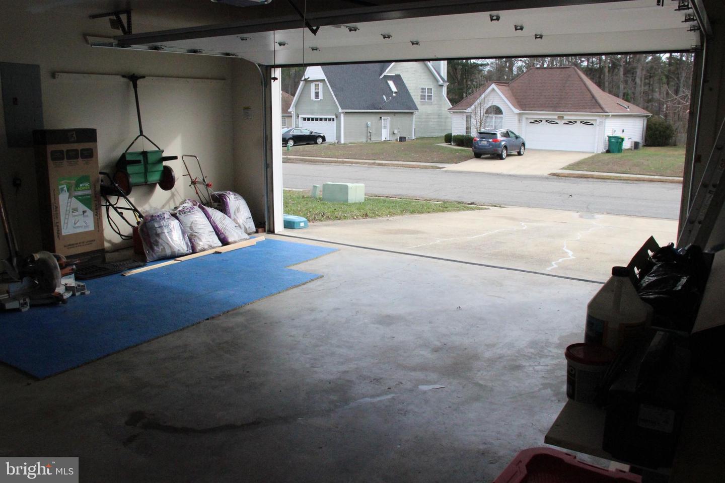 48070 Mayflower Dr Property Photo 23