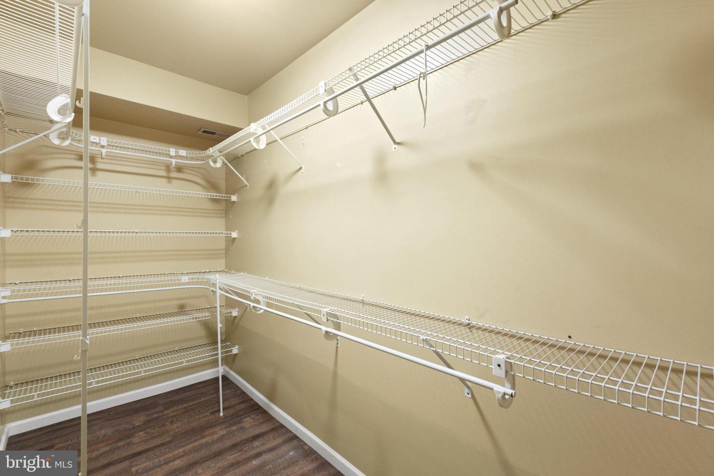 20859 Sandstone St Property Photo 16