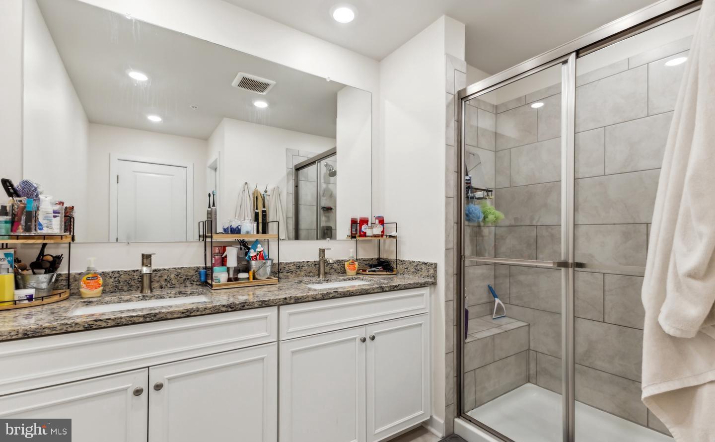 45455 Concord Way Property Photo 16
