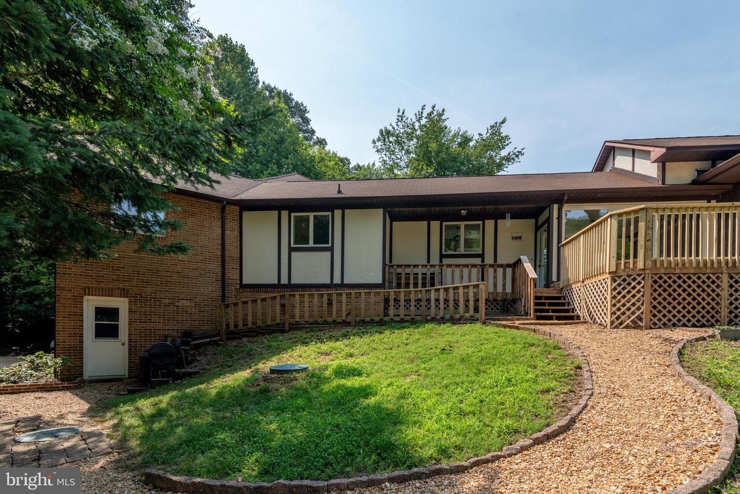 43816 Raspberry Ln Property Photo 6