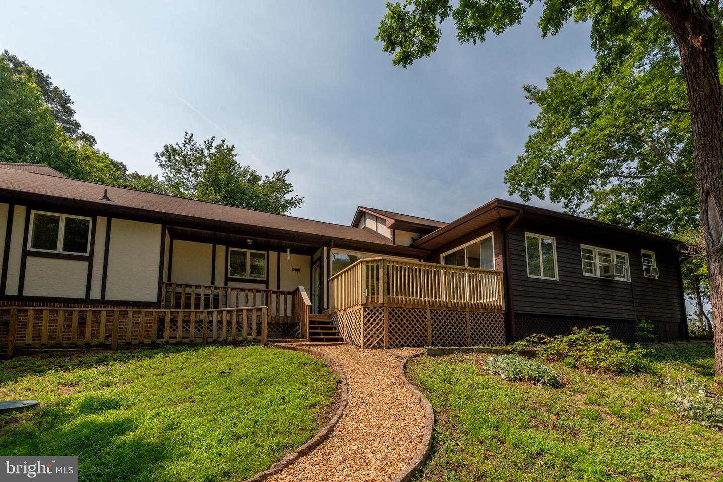 43816 Raspberry Ln Property Photo 18