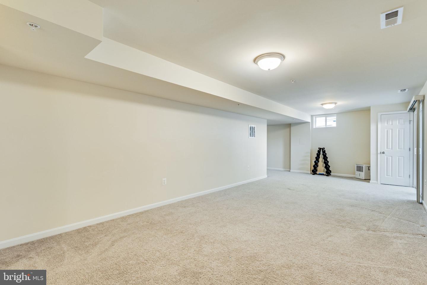 45703 Tennyhill St Property Photo 17