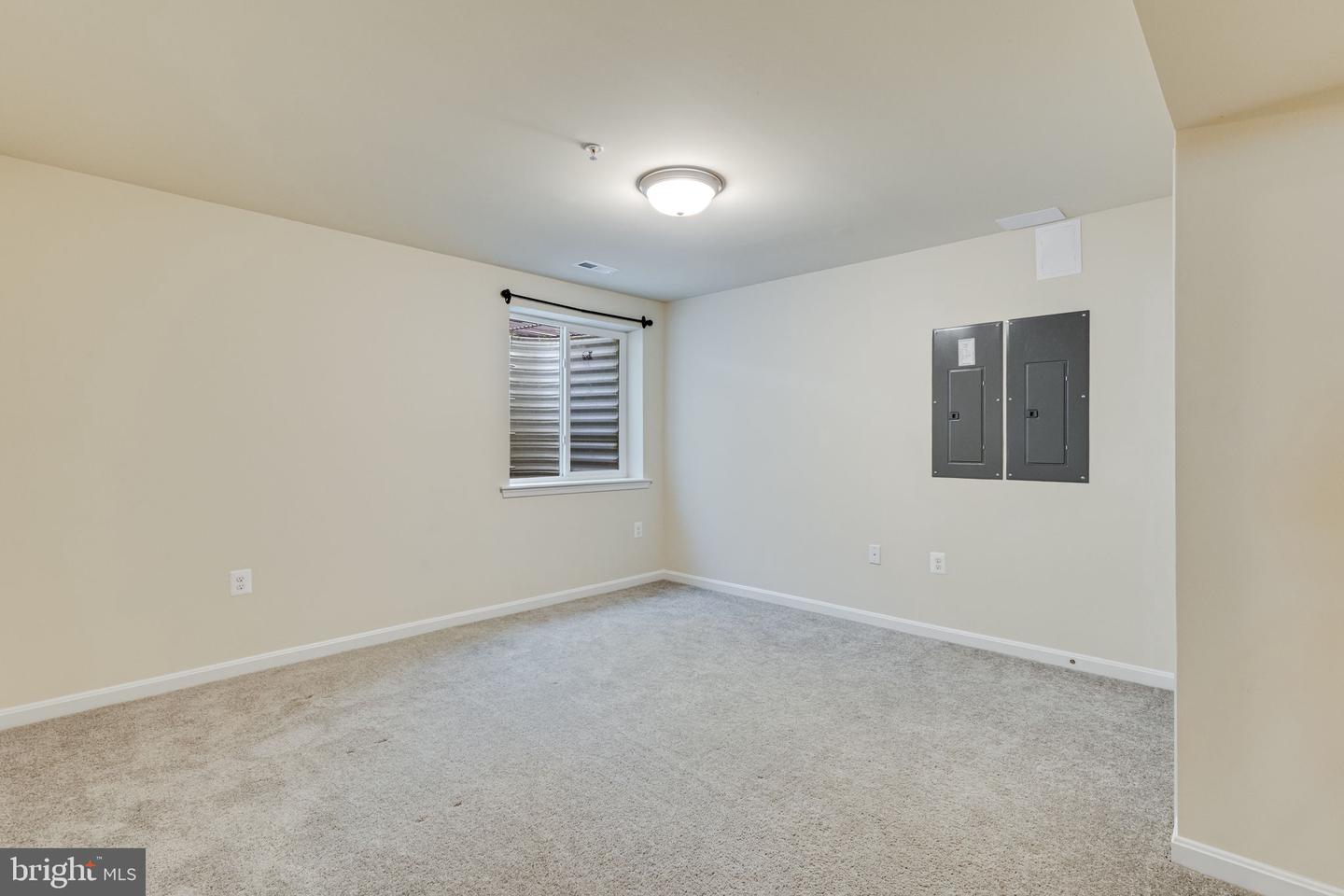 45703 Tennyhill St Property Photo 50