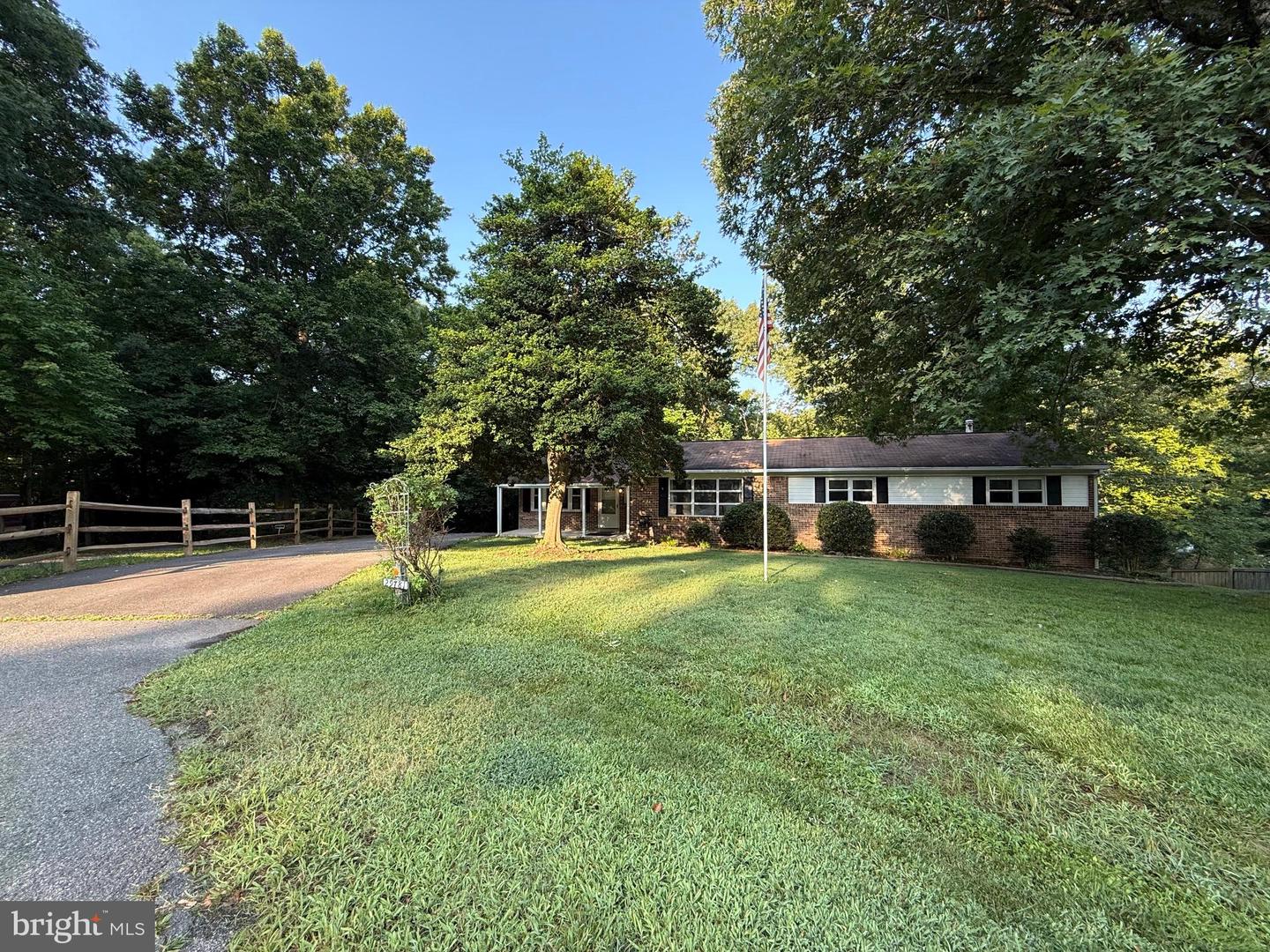 29781 Oak Rd Property Photo 1