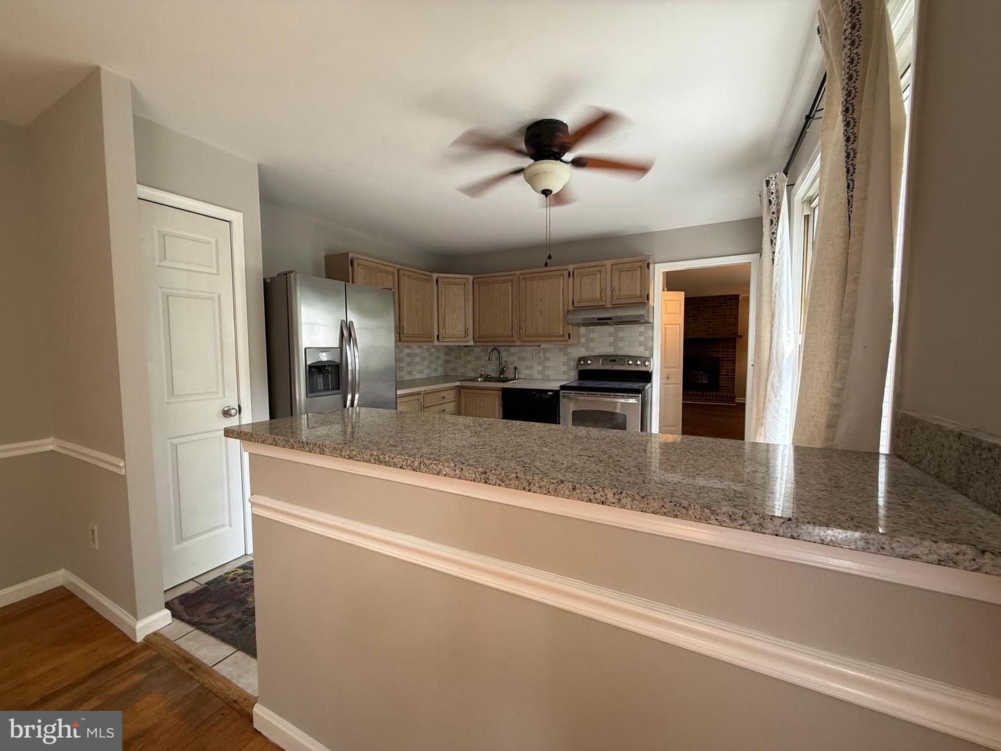 29781 Oak Rd Property Photo 12