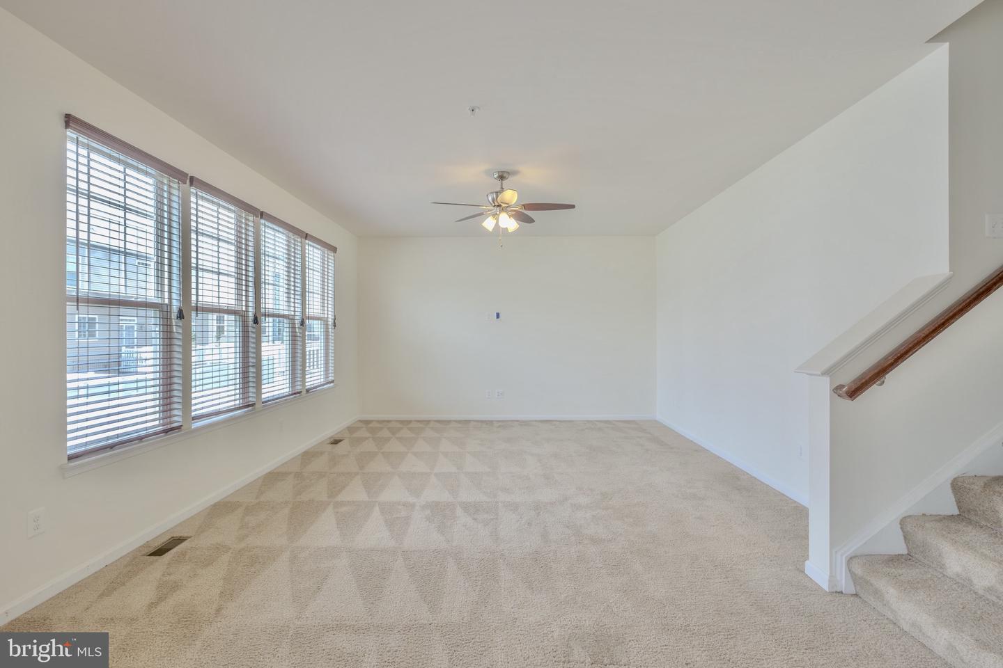 43699 Sweetbay St Property Photo 9