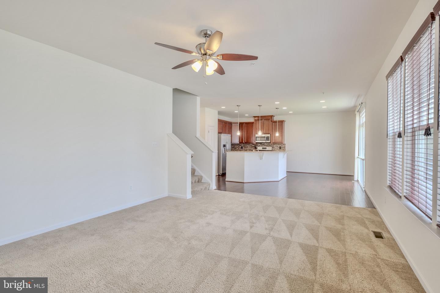 43699 Sweetbay St Property Photo 10