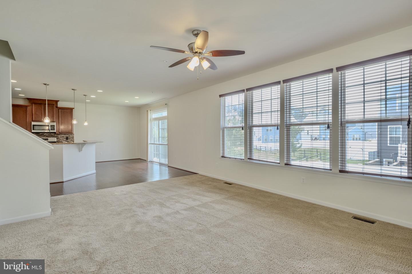 43699 Sweetbay St Property Photo 11