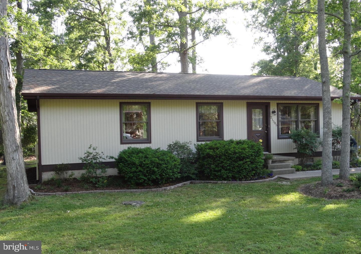 21585 America St Property Photo 1
